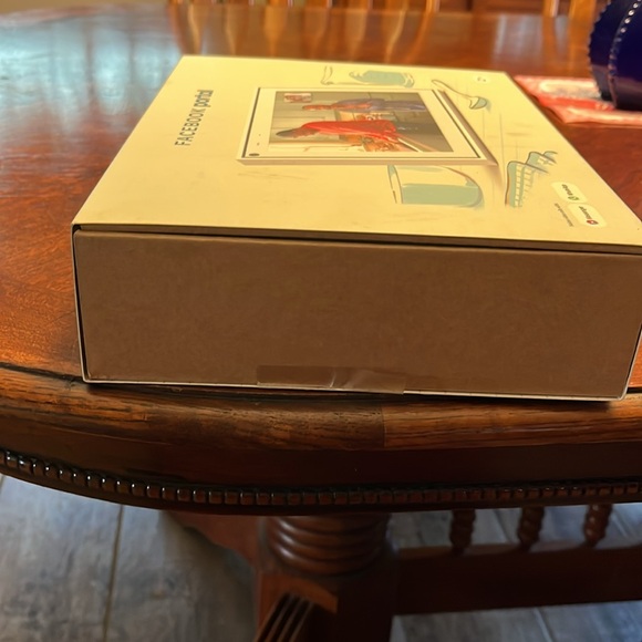 Facebook Portal. BRAND NEW, box never opened. Smart video calling 195$ Amazon - Picture 5 of 9